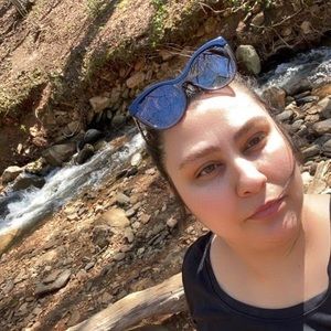 Meet your Posher, Behnaz